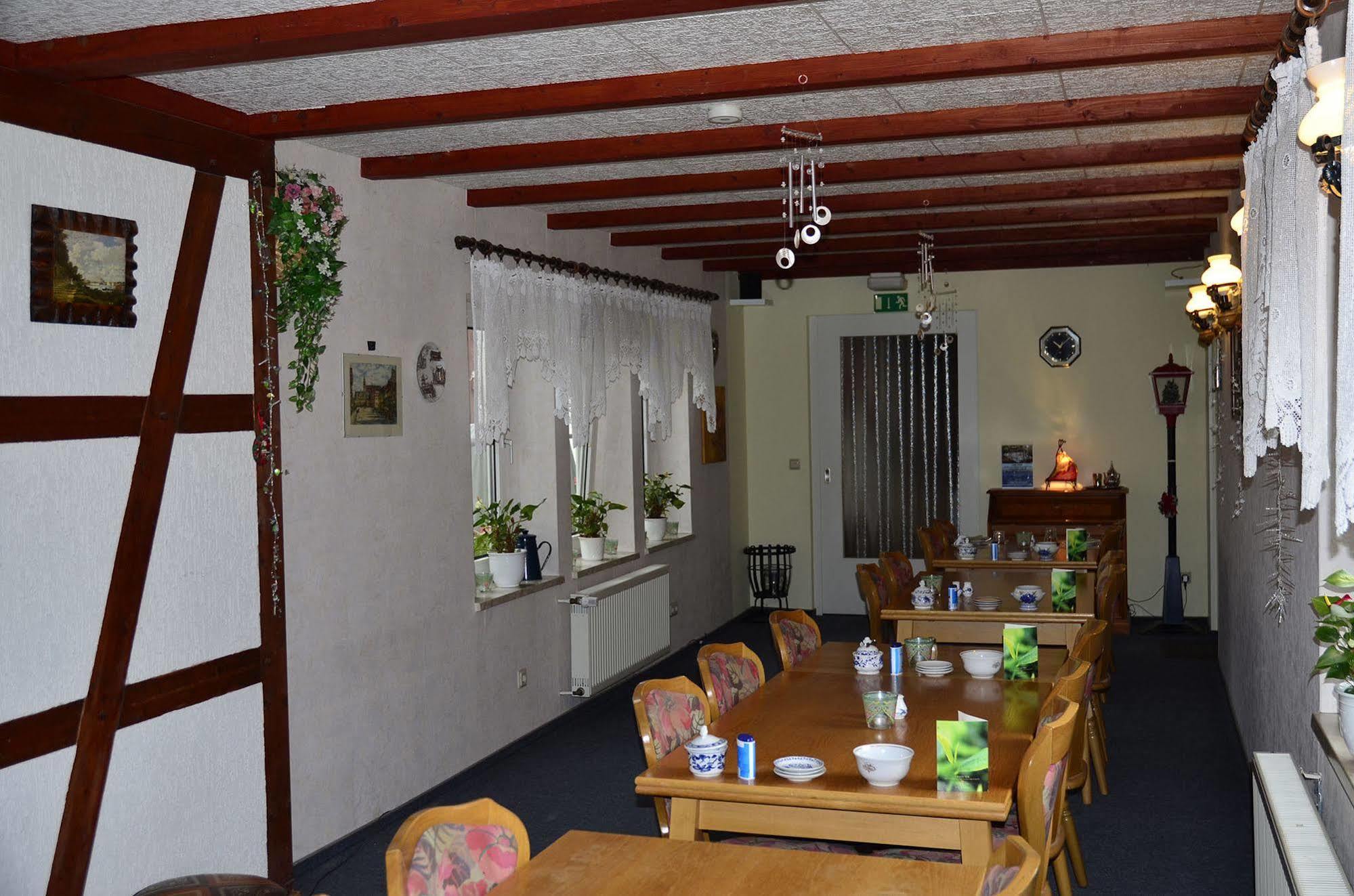 Zerbst Pension Am Stadtrand المظهر الخارجي الصورة